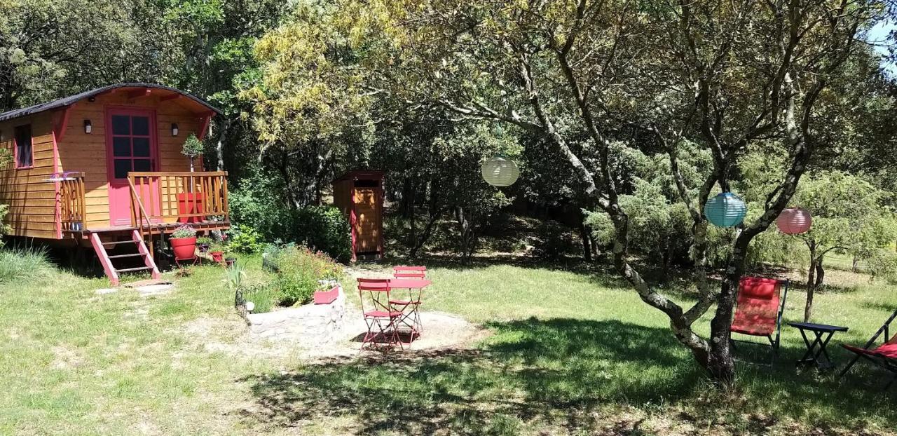 Roulotte Romantique Chauffee En Cevennes Monteils (Gard) Exterior foto